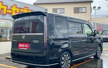 Honda Stepwgn, 2024 год, 2 380 000 рублей, 5 фотография