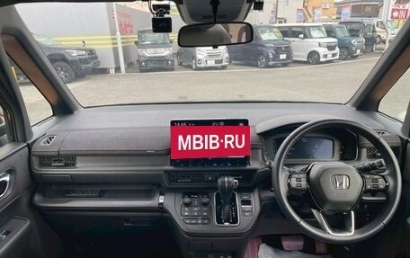 Honda Stepwgn, 2024 год, 2 380 000 рублей, 9 фотография