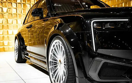 Rolls-Royce Cullinan, 2025 год, 130 000 000 рублей, 7 фотография