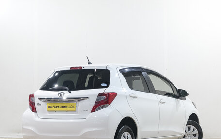 Toyota Vitz, 2015 год, 999 000 рублей, 6 фотография