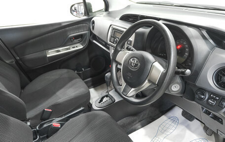 Toyota Vitz, 2015 год, 999 000 рублей, 7 фотография