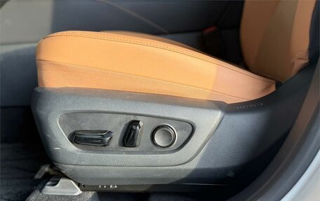 Lexus RX IV рестайлинг, 2025 год, 7 650 000 рублей, 26 фотография