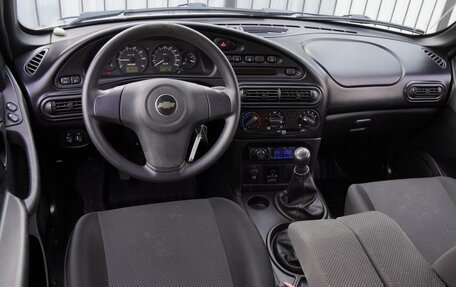 Chevrolet Niva I рестайлинг, 2017 год, 840 000 рублей, 6 фотография