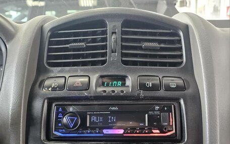 Hyundai Santa Fe III рестайлинг, 2004 год, 719 000 рублей, 20 фотография