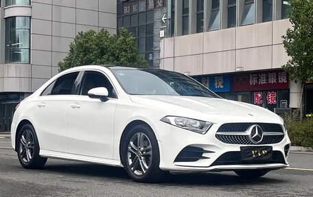 Mercedes-Benz A-Класс, 2022 год, 1 540 100 рублей, 3 фотография