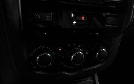 Renault Duster I рестайлинг, 2017 год, 1 040 000 рублей, 18 фотография