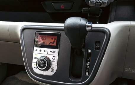 Toyota Passo III, 2016 год, 960 000 рублей, 12 фотография