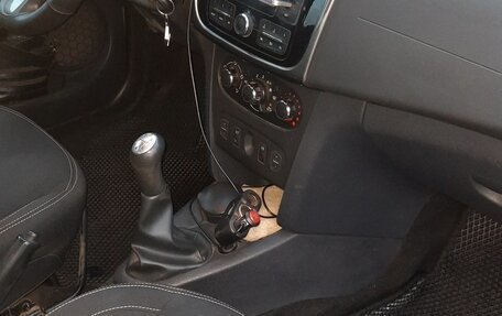 Renault Logan II, 2014 год, 750 000 рублей, 6 фотография