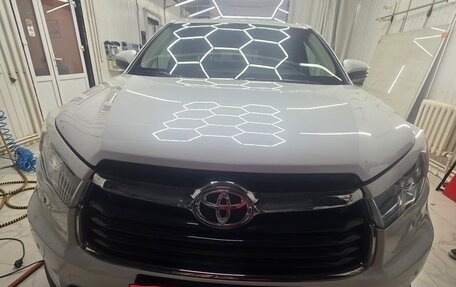 Toyota Highlander III, 2015 год, 3 500 000 рублей, 3 фотография