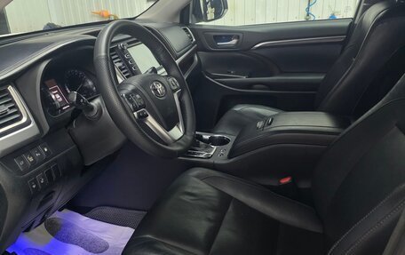 Toyota Highlander III, 2015 год, 3 500 000 рублей, 6 фотография