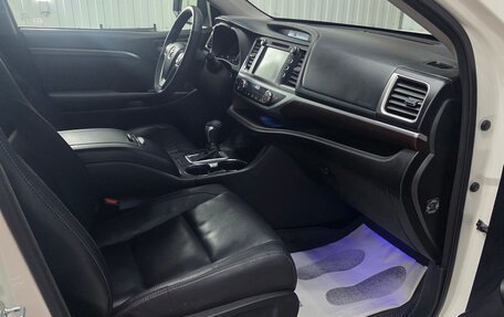 Toyota Highlander III, 2015 год, 3 500 000 рублей, 17 фотография