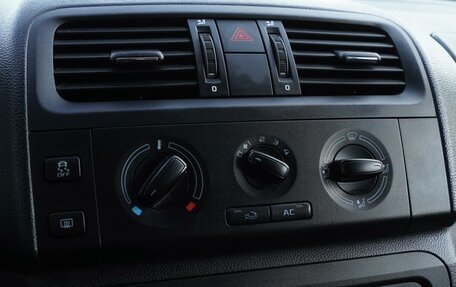 Skoda Fabia II, 2011 год, 719 000 рублей, 13 фотография