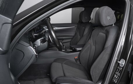 BMW 5 серия, 2020 год, 4 719 000 рублей, 15 фотография