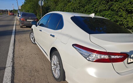 Toyota Camry, 2018 год, 2 599 000 рублей, 14 фотография