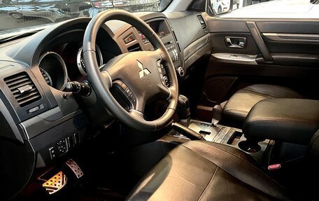 Mitsubishi Pajero IV, 2012 год, 1 990 000 рублей, 13 фотография