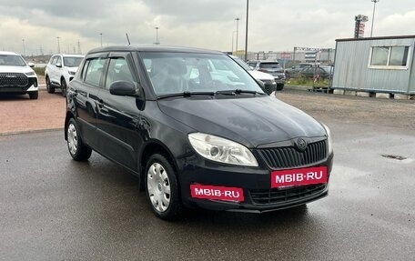 Skoda Fabia II, 2013 год, 575 000 рублей, 2 фотография