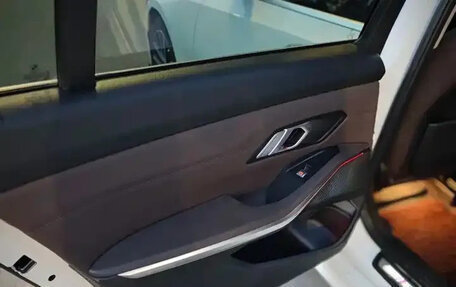 BMW 3 серия, 2021 год, 2 411 000 рублей, 26 фотография