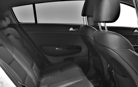 KIA Sportage IV рестайлинг, 2021 год, 2 710 000 рублей, 13 фотография