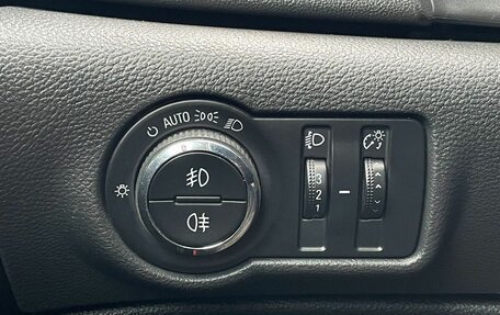 Opel Astra J, 2011 год, 647 000 рублей, 13 фотография