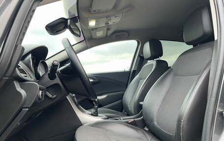 Opel Astra J, 2011 год, 647 000 рублей, 17 фотография