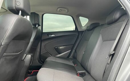 Opel Astra J, 2011 год, 647 000 рублей, 19 фотография