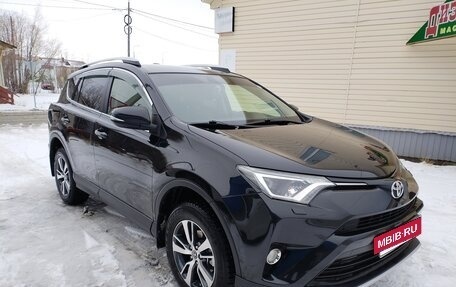 Toyota RAV4, 2015 год, 2 285 000 рублей, 2 фотография