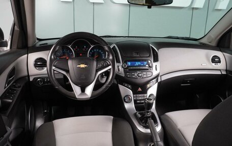 Chevrolet Cruze II, 2013 год, 919 000 рублей, 6 фотография