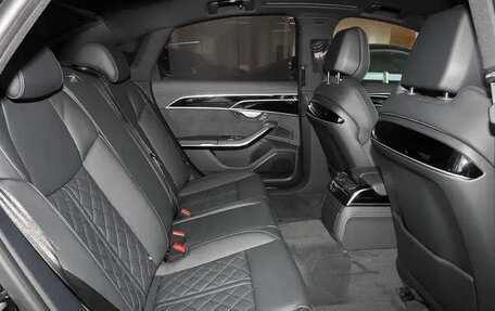 Audi A8, 2025 год, 15 000 000 рублей, 5 фотография