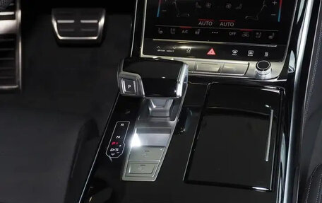 Audi A8, 2025 год, 15 000 000 рублей, 7 фотография