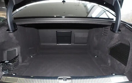 Audi A8, 2025 год, 15 000 000 рублей, 11 фотография