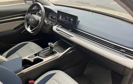 Geely Emgrand, 2022 год, 980 000 рублей, 6 фотография