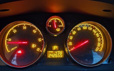 Opel Antara I, 2012 год, 770 000 рублей, 15 фотография