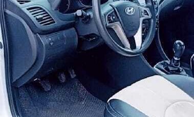 Hyundai Solaris II рестайлинг, 2015 год, 870 000 рублей, 3 фотография