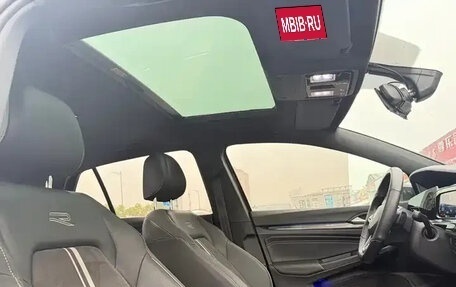 Volkswagen Golf VIII, 2022 год, 1 970 123 рублей, 12 фотография