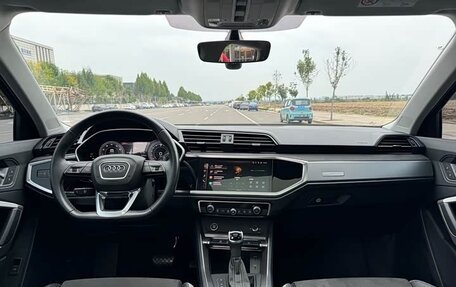 Audi Q3, 2022 год, 2 400 000 рублей, 9 фотография