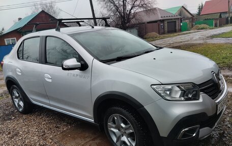 Renault Logan II, 2019 год, 1 150 000 рублей, 3 фотография