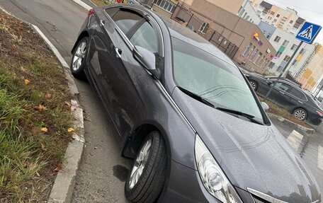 Hyundai Sonata VI, 2011 год, 1 149 000 рублей, 2 фотография