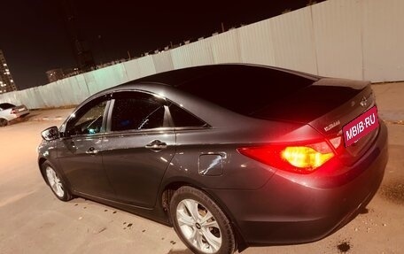 Hyundai Sonata VI, 2011 год, 1 149 000 рублей, 23 фотография