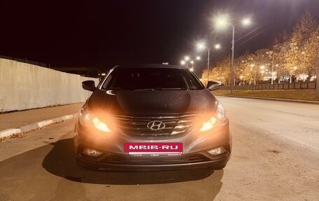 Hyundai Sonata VI, 2011 год, 1 149 000 рублей, 22 фотография