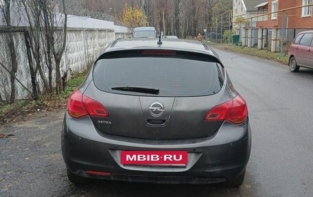 Opel Astra J, 2011 год, 330 000 рублей, 3 фотография