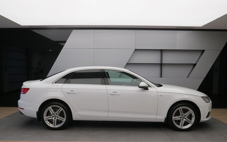 Audi A4, 2015 год, 1 790 000 рублей, 24 фотография