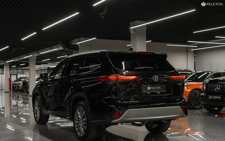 Toyota Highlander, 2025 год, 6 250 000 рублей, 4 фотография