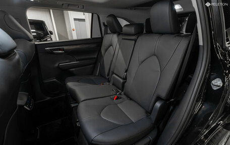 Toyota Highlander, 2025 год, 6 250 000 рублей, 13 фотография