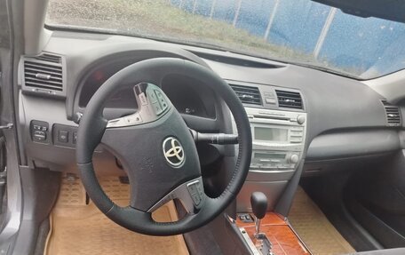 Toyota Camry, 2011 год, 1 250 000 рублей, 2 фотография