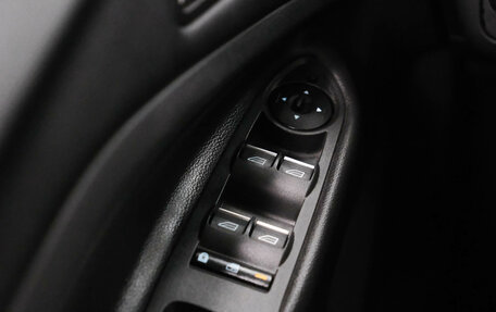 Ford Kuga III, 2016 год, 1 350 000 рублей, 27 фотография