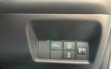 Honda Fit, 2021 год, 1 290 000 рублей, 10 фотография