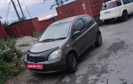 Toyota Vitz, 2000 год, 300 000 рублей, 3 фотография