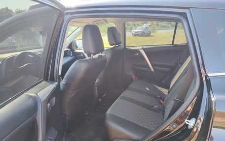 Toyota RAV4, 2018 год, 2 540 000 рублей, 10 фотография