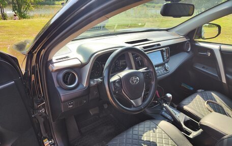 Toyota RAV4, 2018 год, 2 540 000 рублей, 9 фотография