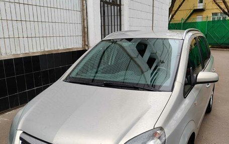 Opel Zafira B, 2006 год, 730 000 рублей, 1 фотография